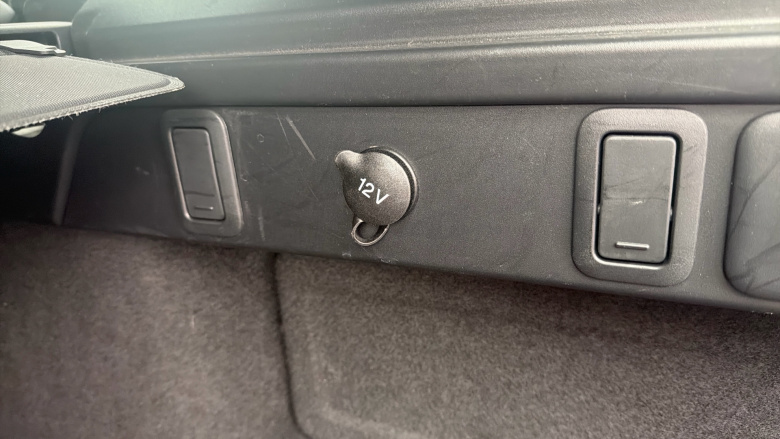 Land Rover Range Rover Velar 2.0 P250 R-Dynamic 5dr Auto Petrol Estate